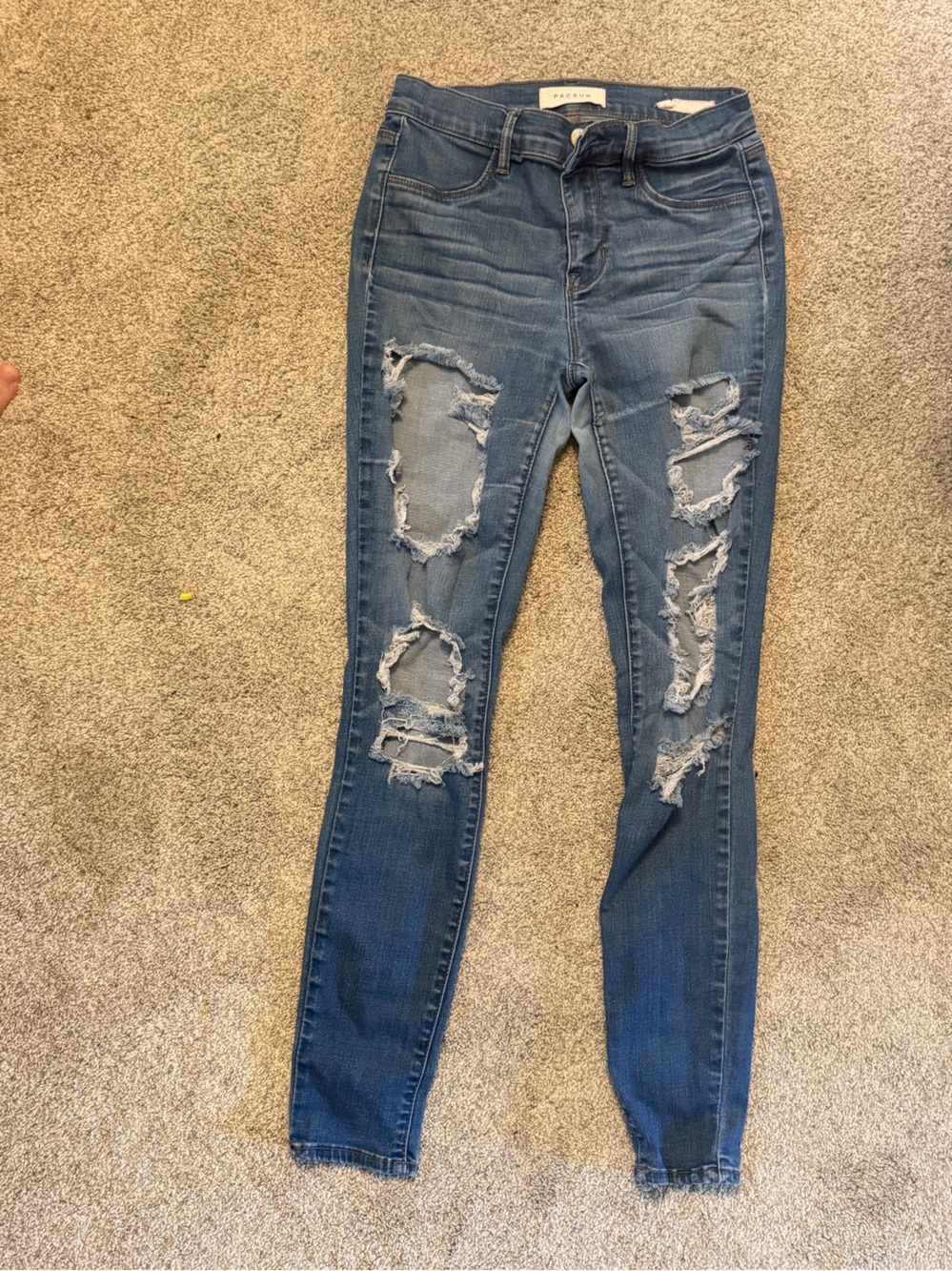 PacSun Distressed Skinny Jeans in Dark Blue
